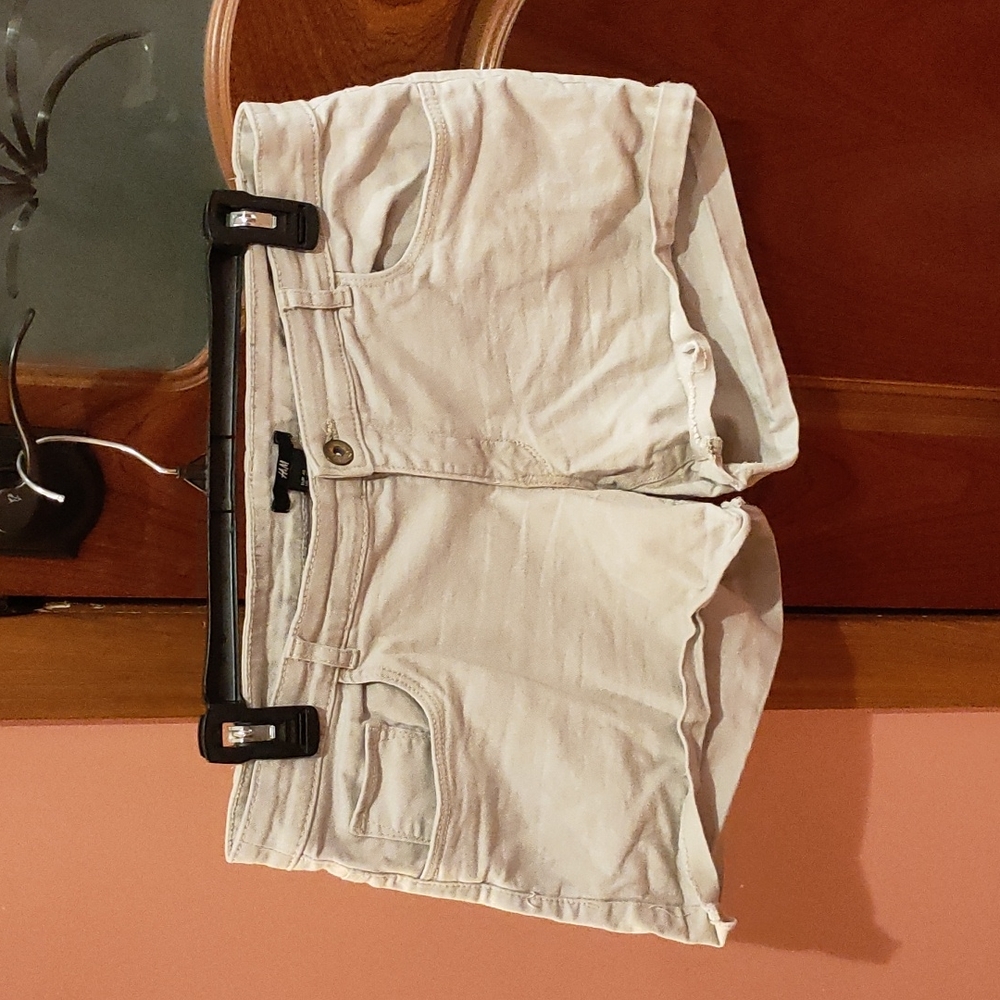 Woman's shorts, grey, 10